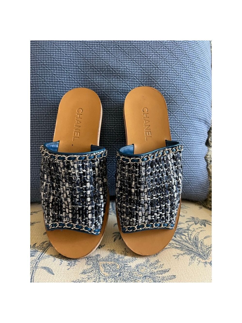 Women's Chanel Blue Tweed Chain Slide Sandals 39.5/9 Tan Sole